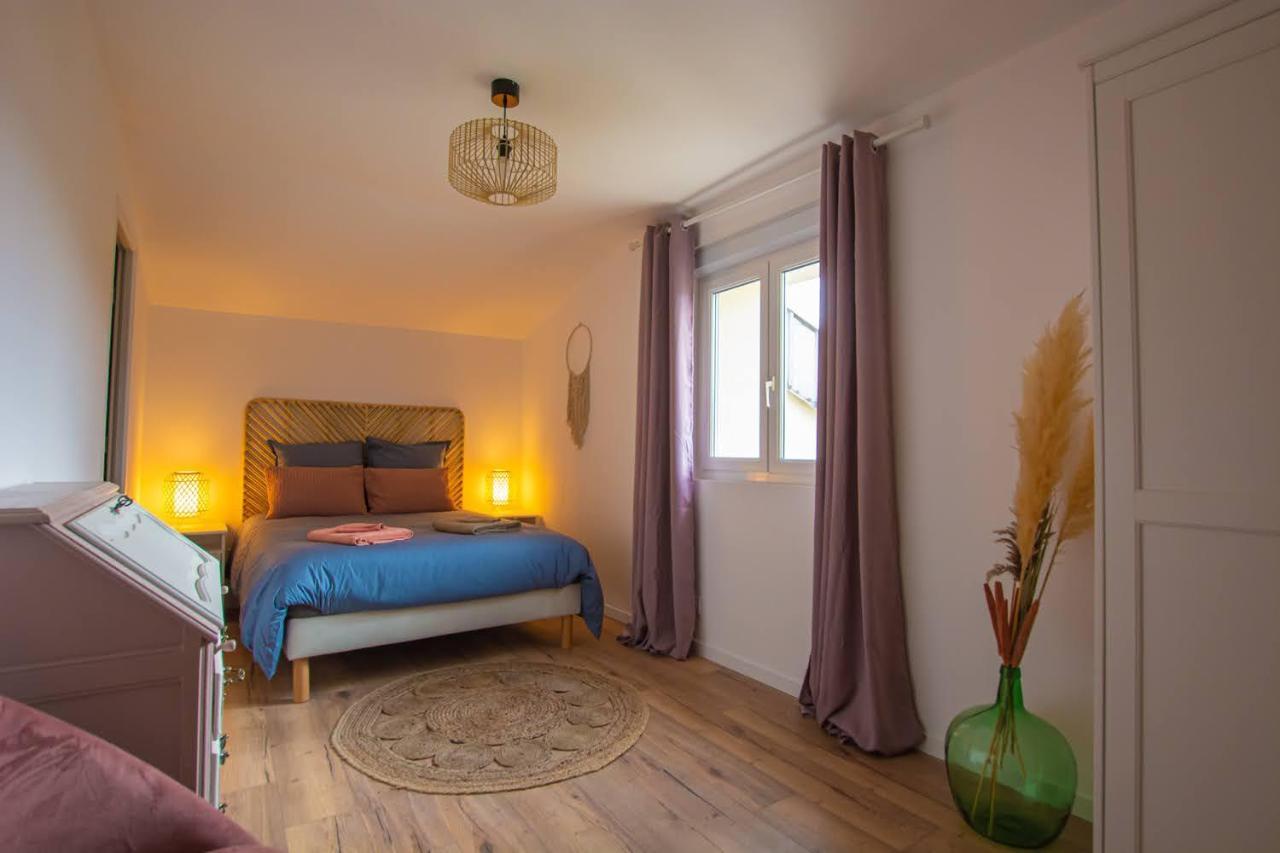 Emilie Une Nuit - 3 Chambres Au 2E Etage - Maison Avec Chats Vandieres  Dış mekan fotoğraf
