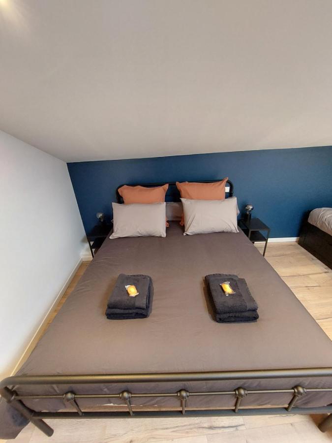 Emilie Une Nuit - 3 Chambres Au 2E Etage - Maison Avec Chats Vandieres  Dış mekan fotoğraf
