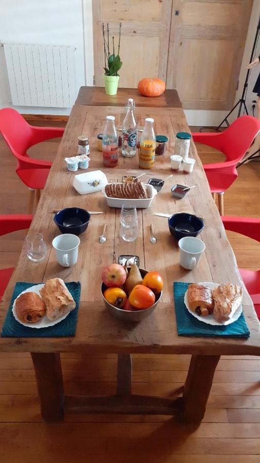 Emilie Une Nuit - 3 Chambres Au 2E Etage - Maison Avec Chats Vandieres  Dış mekan fotoğraf